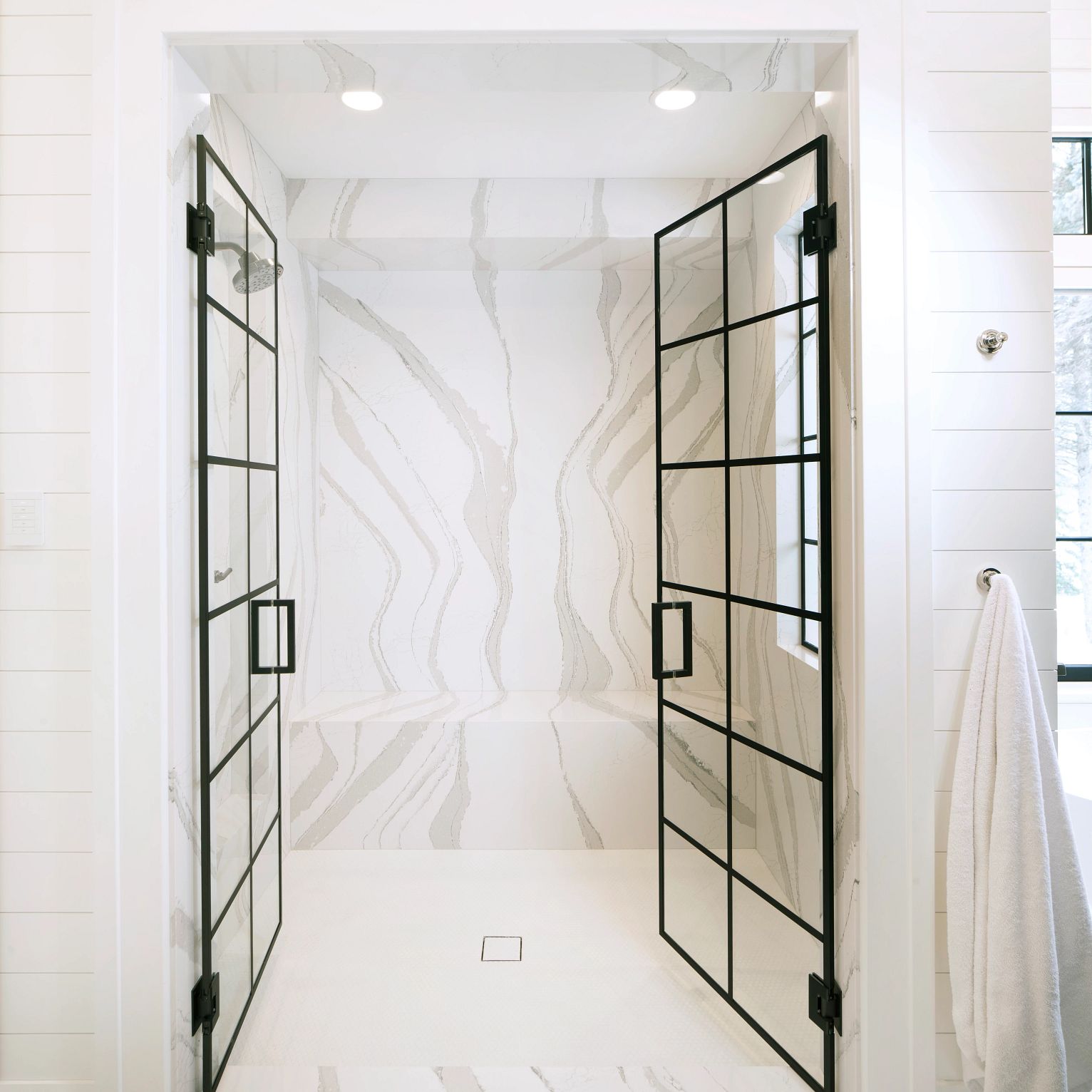 A picture containing indoor, tiled
Description automatically generated
