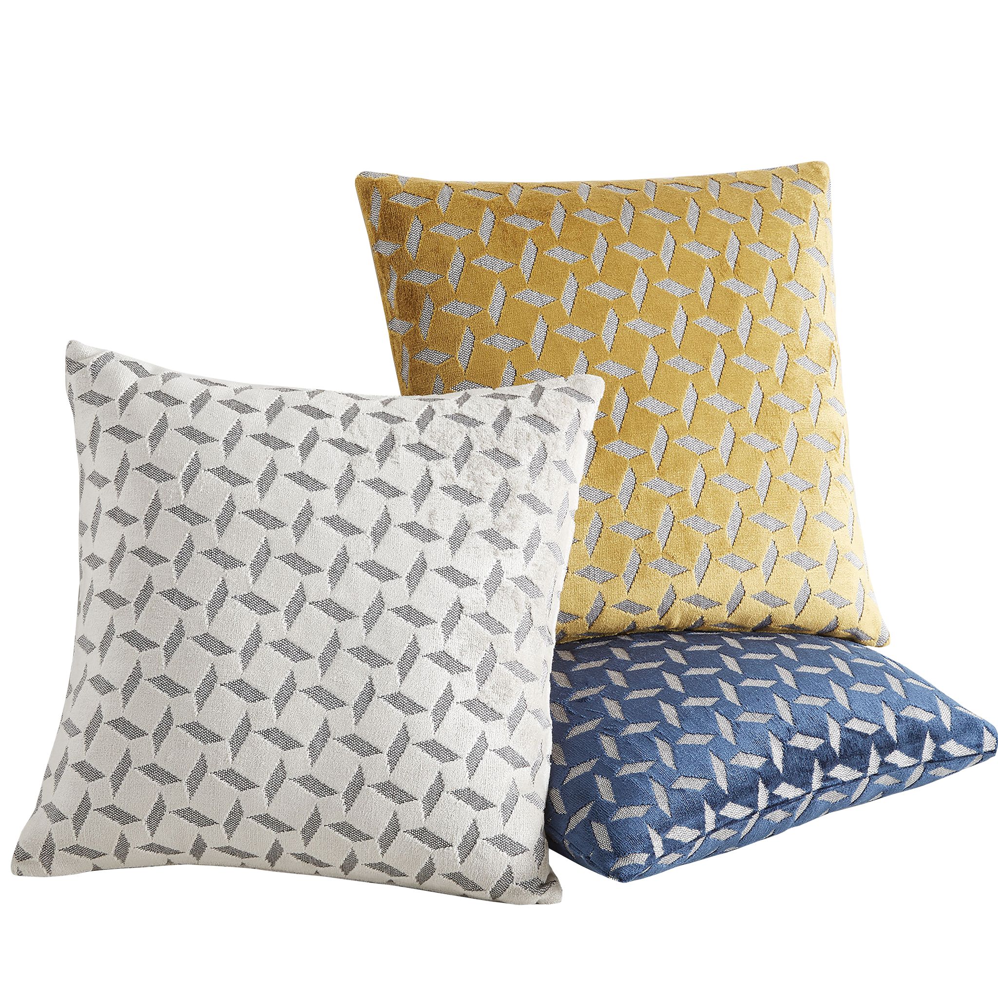 WestElm_hyb-pinwheel-jacquard-velvet-pillow-cover-formerly-tossed-geo-jacquard-belgian-flax-fa18-d1-003.psd