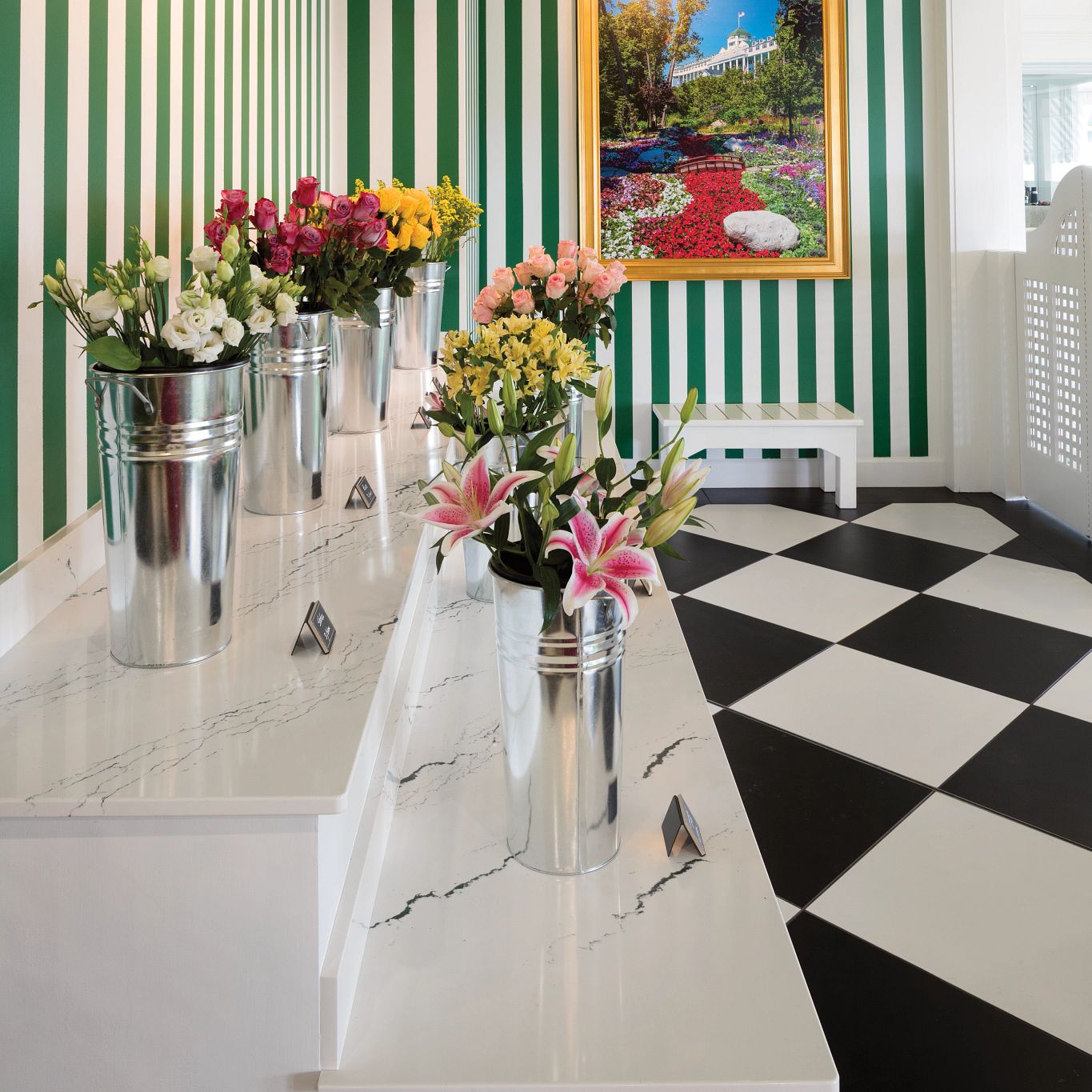 A picture containing indoor, floor, decorated
Description automatically generated