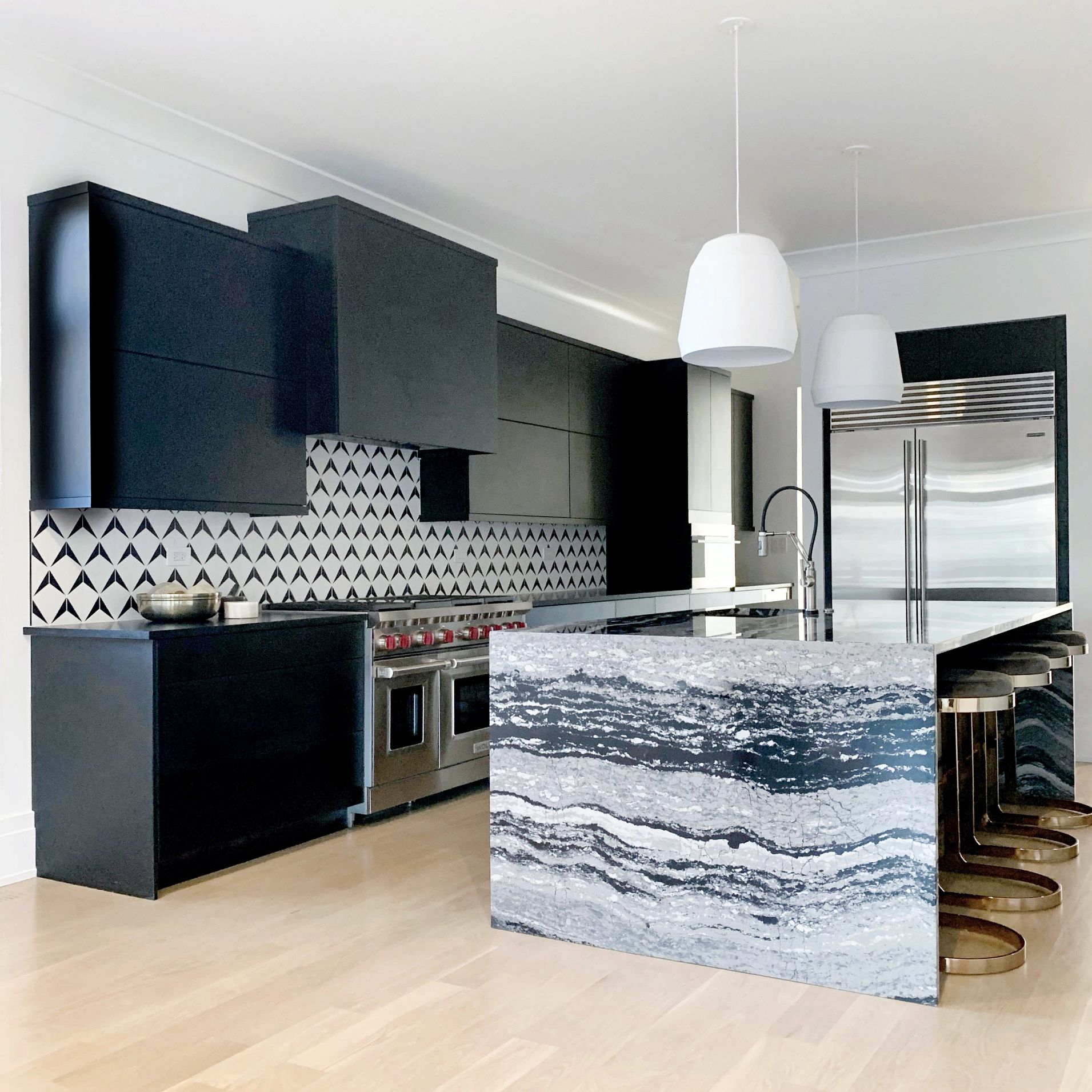 A picture containing indoor, ceiling, kitchen, room
Description automatically generated