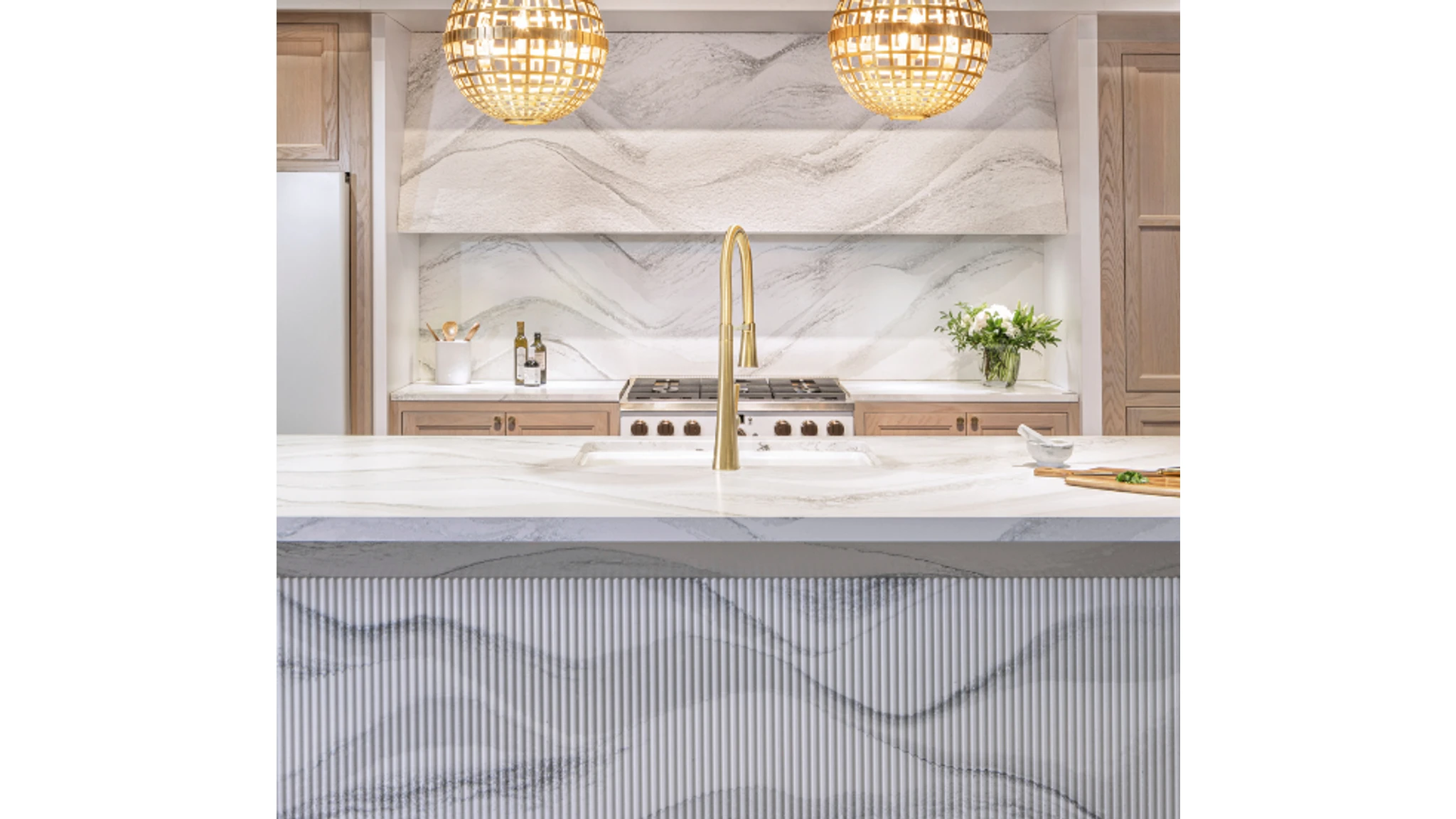 Introducing Harlow and Hailey Cambria® Quartz Surfaces Cambria Introducing Harlow and Hailey Cambria® Quartz Surfaces Cambria