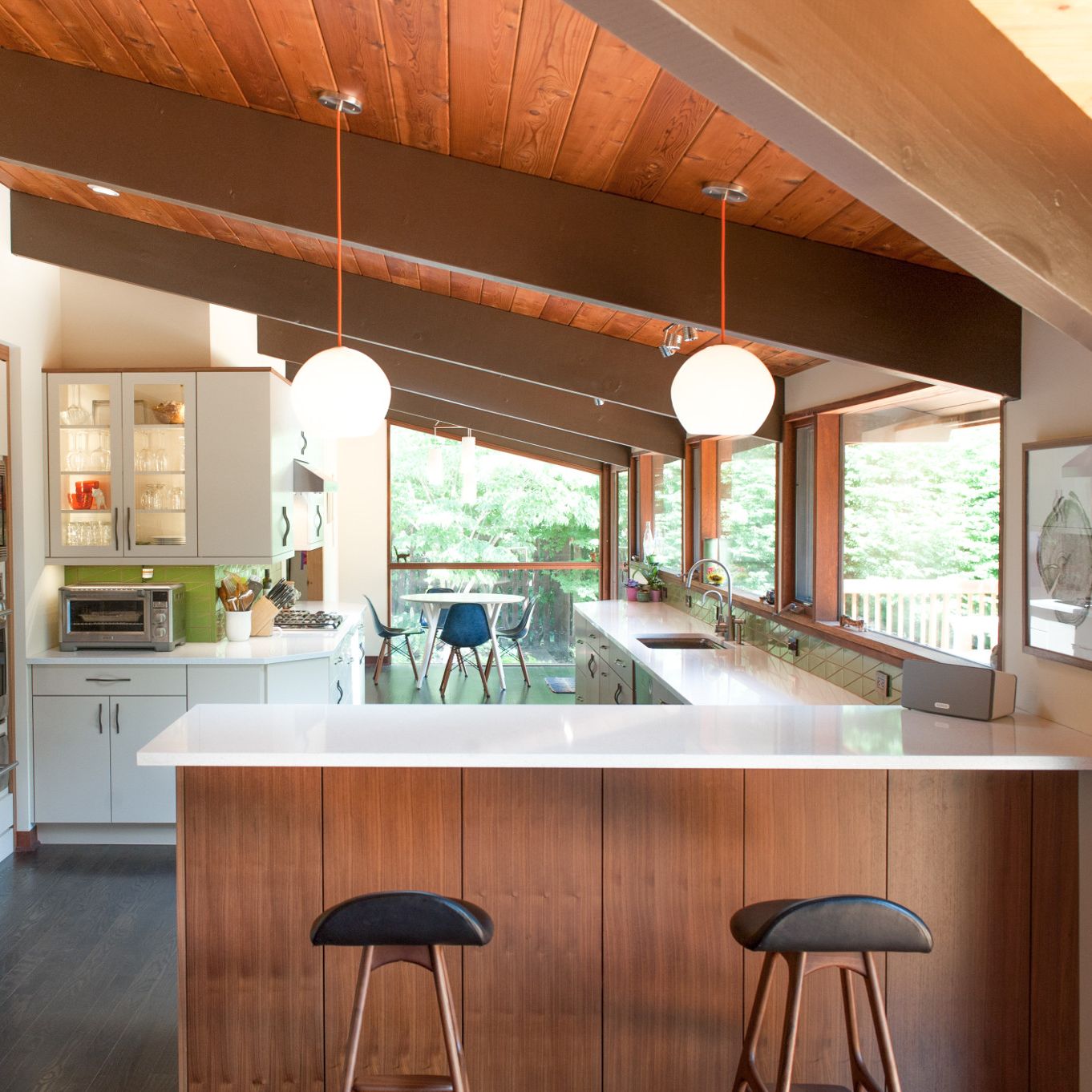 A picture containing indoor, window, ceiling, table
Description automatically generated